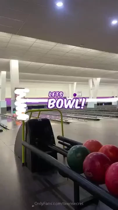 Bowling was a tonne of fun last night i got a few strikes wooo but i 