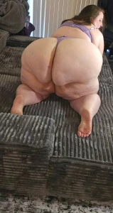 I need some prints on this big ol booty