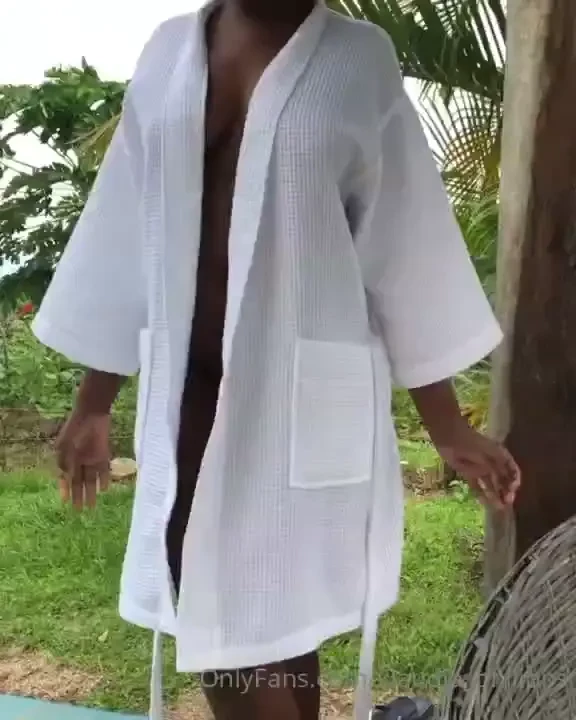 Ready for 3 days of hot videos and photo shoot in the near days i will 