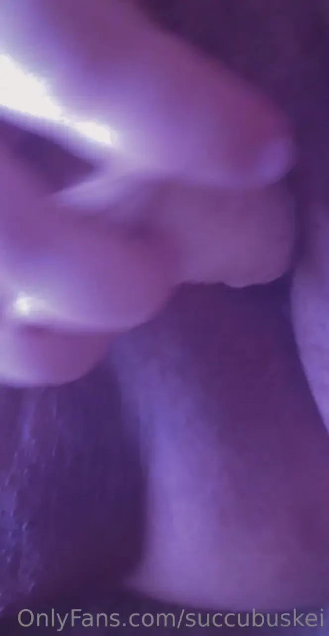 Llevaba d as sin poder masturbarme por la lesi n y ahora que he podido 