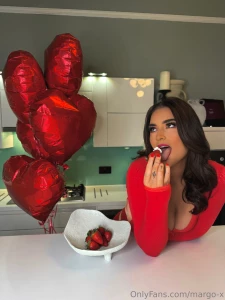 You taste good give me more