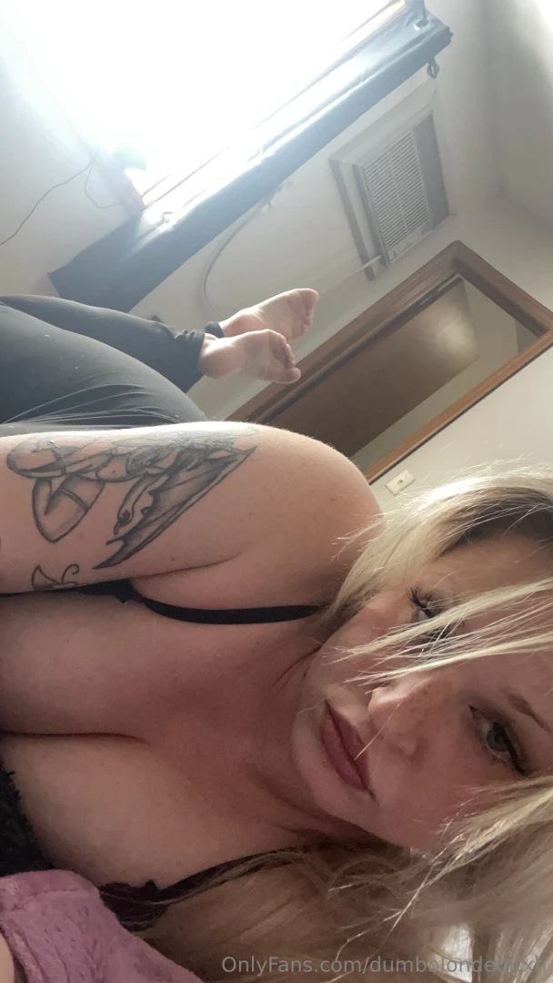 This one s for the feet pervs 