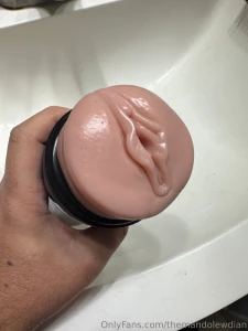 New equipment picked up to help on those long hyperspace crawls wanna