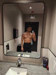 Im so horny watch me edge and play with my hole