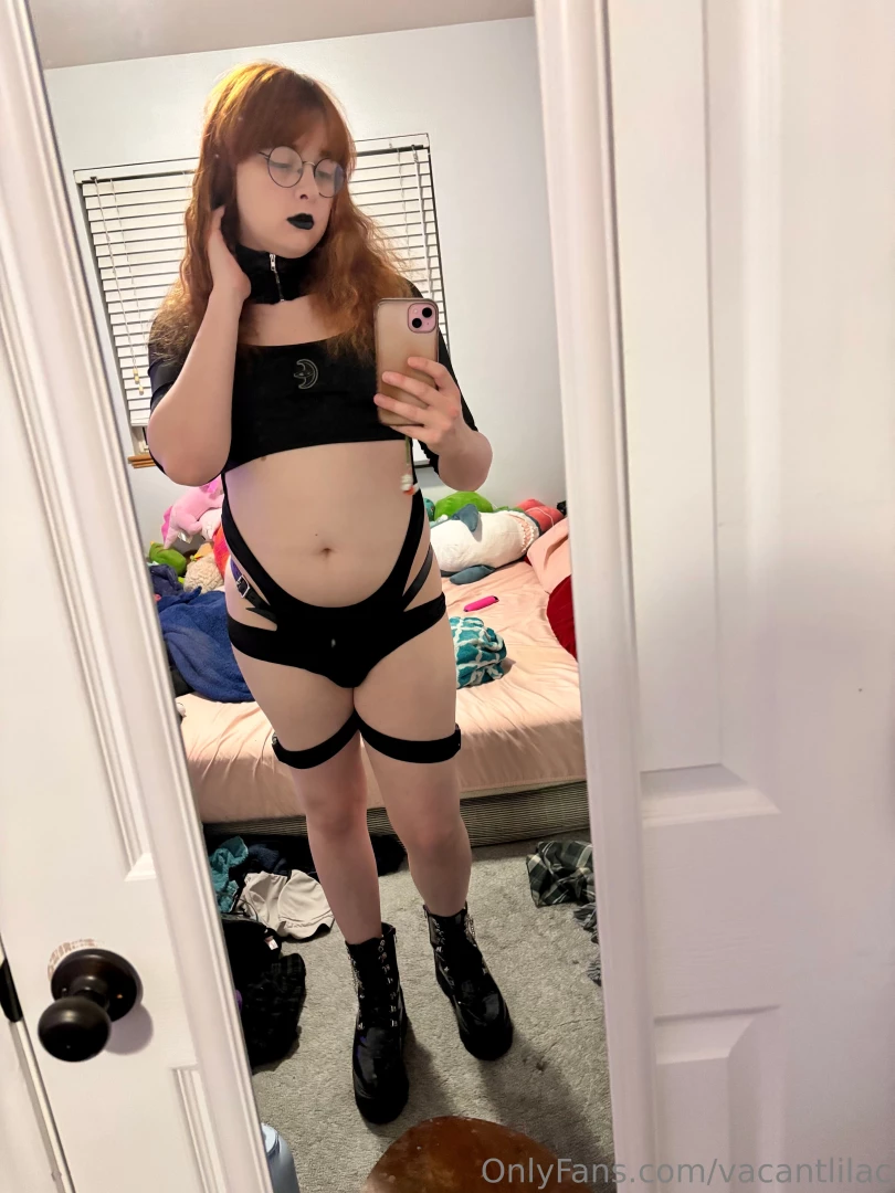 Yknow i was expecting a leotard but i don t think i m complaining part 3 