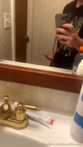 Sorry i ve not posted in awhile i m in love with a fan and i m tryna