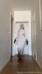 Im horny hijab hijabi arab petite twerk boobs tease