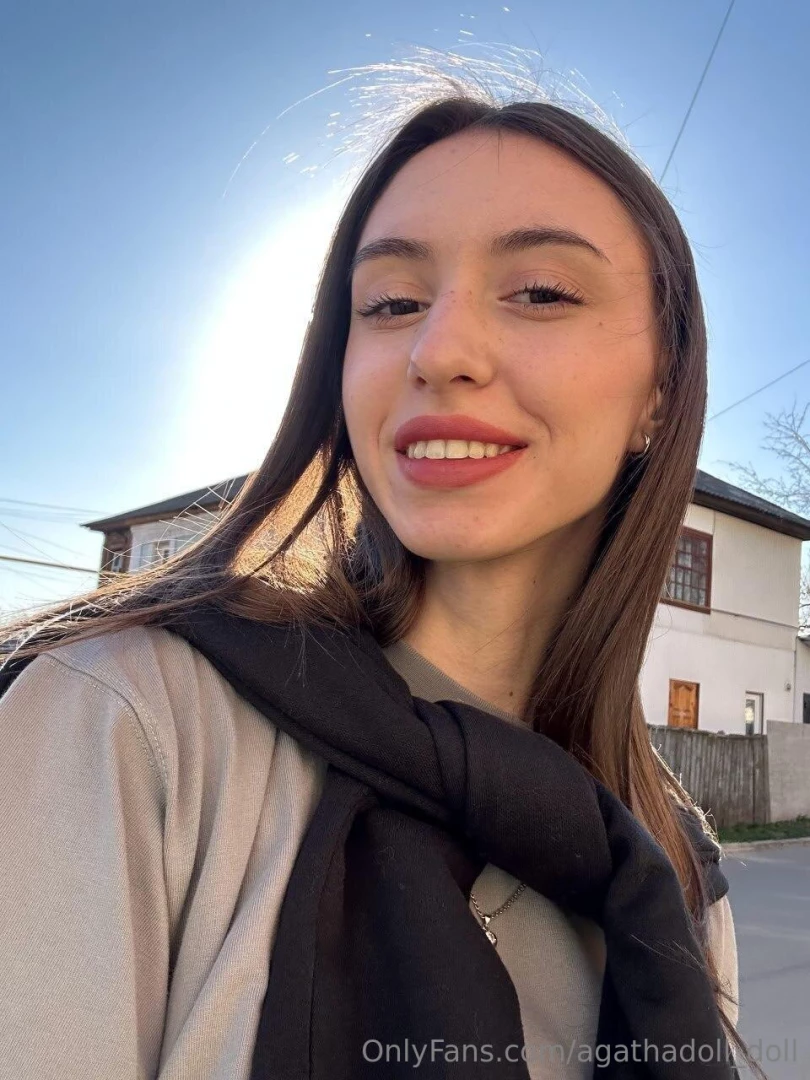 Hot girl iisabella_love this cutie iisabella_love loves to ride a big part 21 