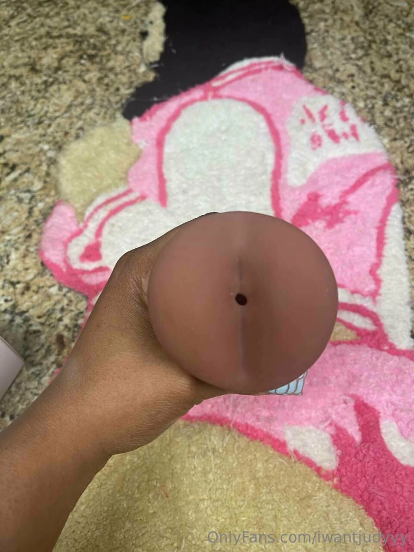 I know you want to fack me and i ll make it easy for you daddy try my part 1 