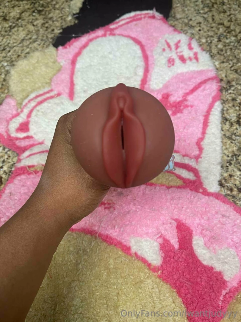 I know you want to fack me and i ll make it easy for you daddy try my part 2 