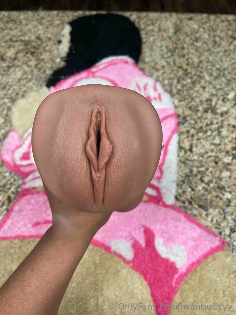 I know you want to fack me and i ll make it easy for you daddy try my part 4 