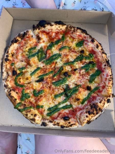 This was my dinner margherita pizza woodfired fries with garlic aioli part 1