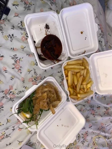 This was my dinner margherita pizza woodfired fries with garlic aioli