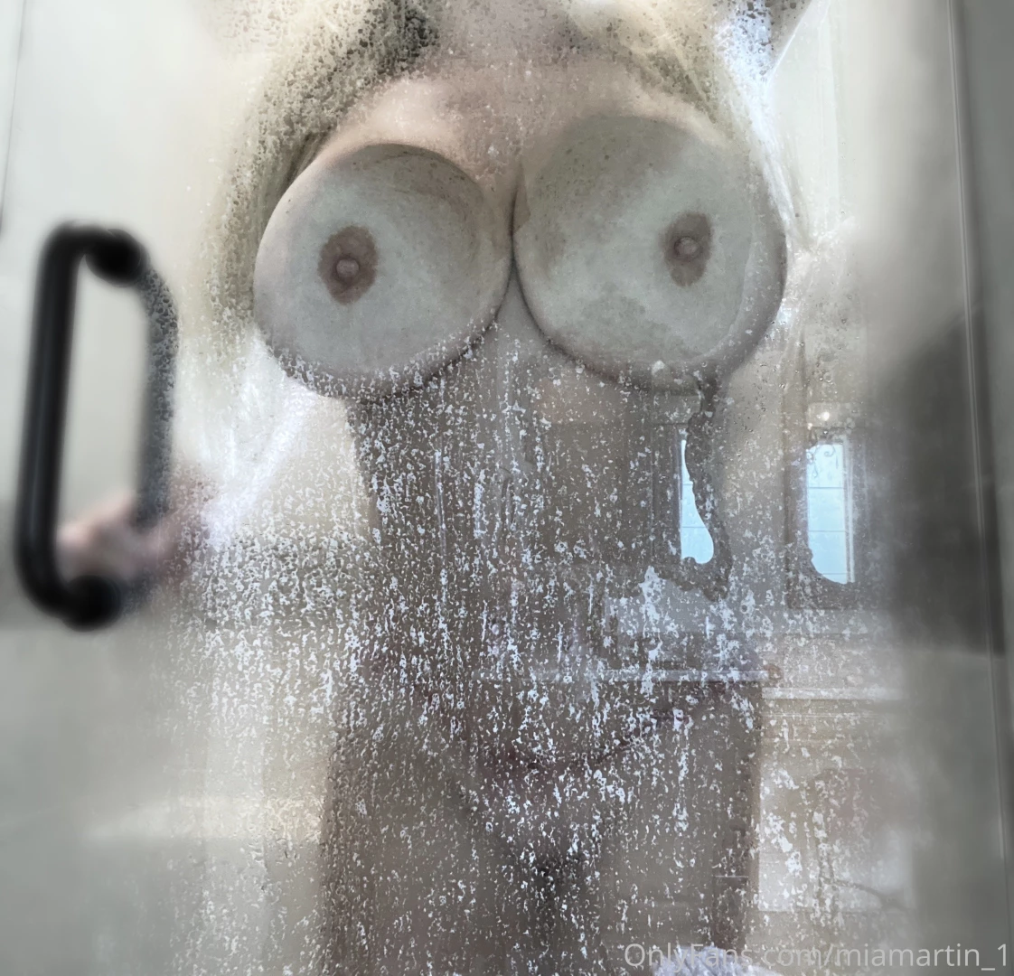 Damn i thought i wouldnt survive his big dick and hardcore fucking 