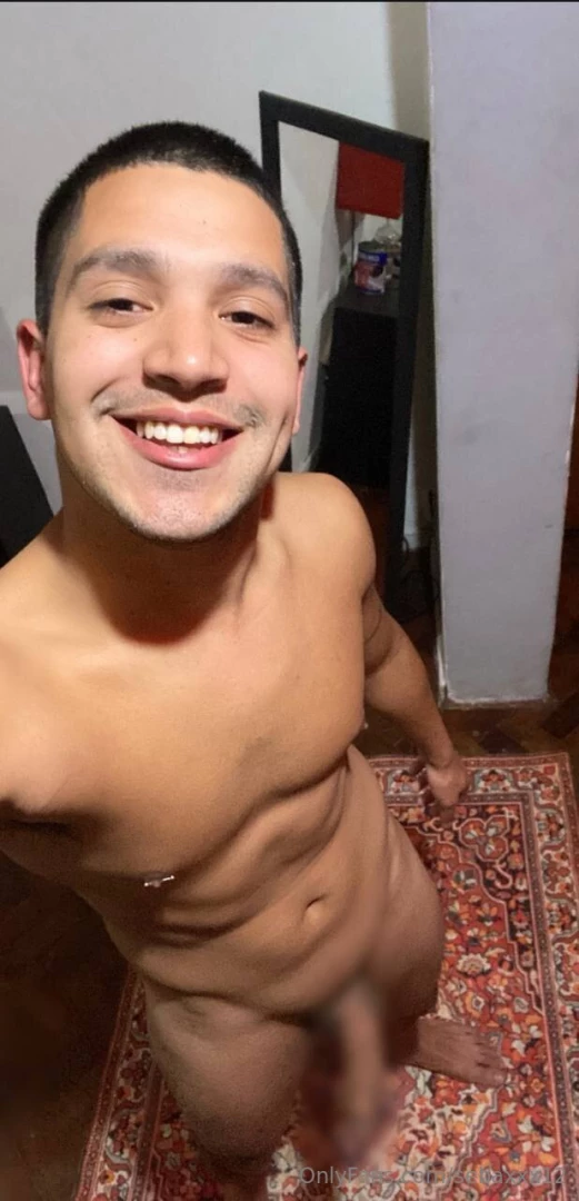 Hey i am morochovip a 22 years old boy the hottest morocho my joy is 