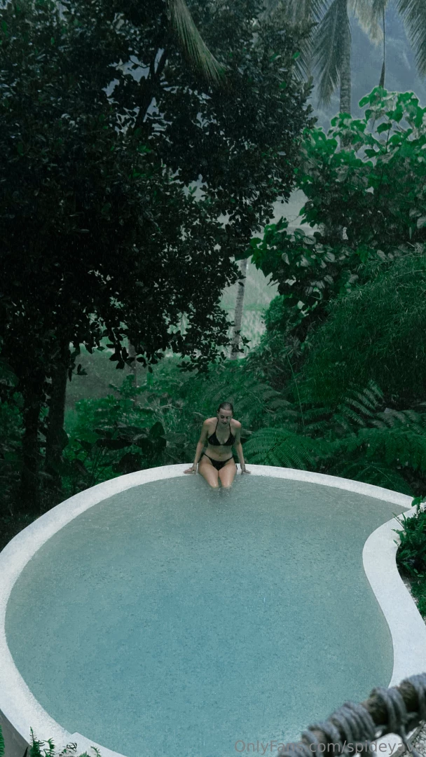 Nothin beats a rainy jungle swim part 3 