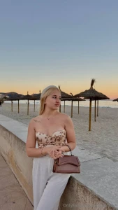 The photo shoot outside went great i need to hear your thoughts now