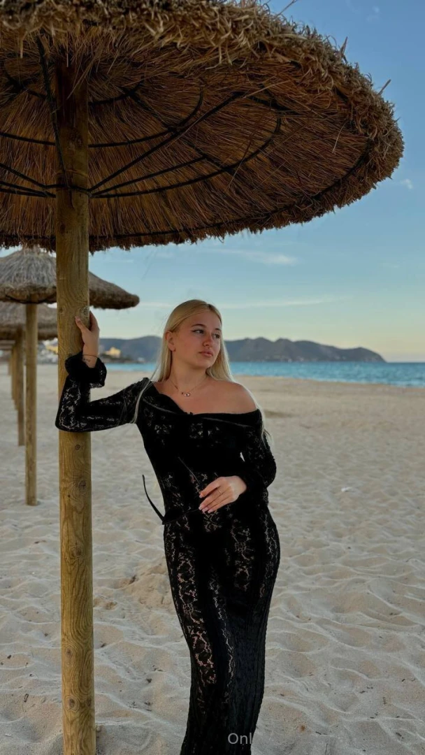 And let this photo be the biggest temptation for you can you resist 