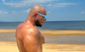 Hey my dear fans i just want to take a moment to say thank you for all