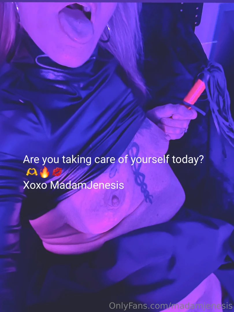 Dm me what pet name you would like for me to call you bad boy sissy 