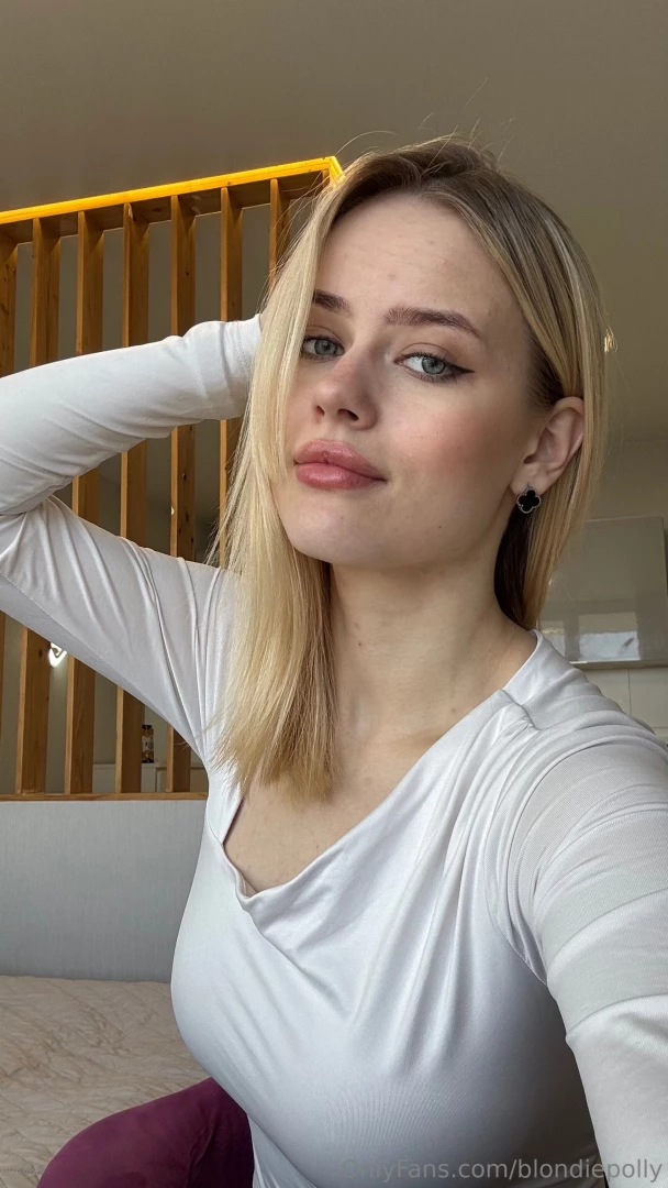 You can say a lot with just a look what do you see 