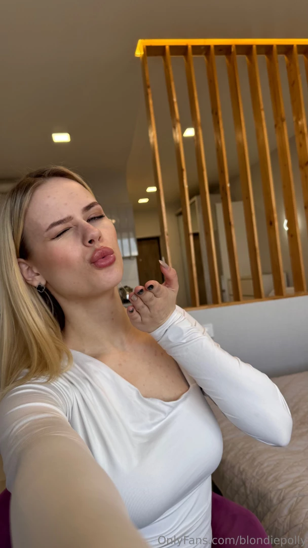 Sending you kisses just because 