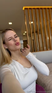 Sending you kisses just because
