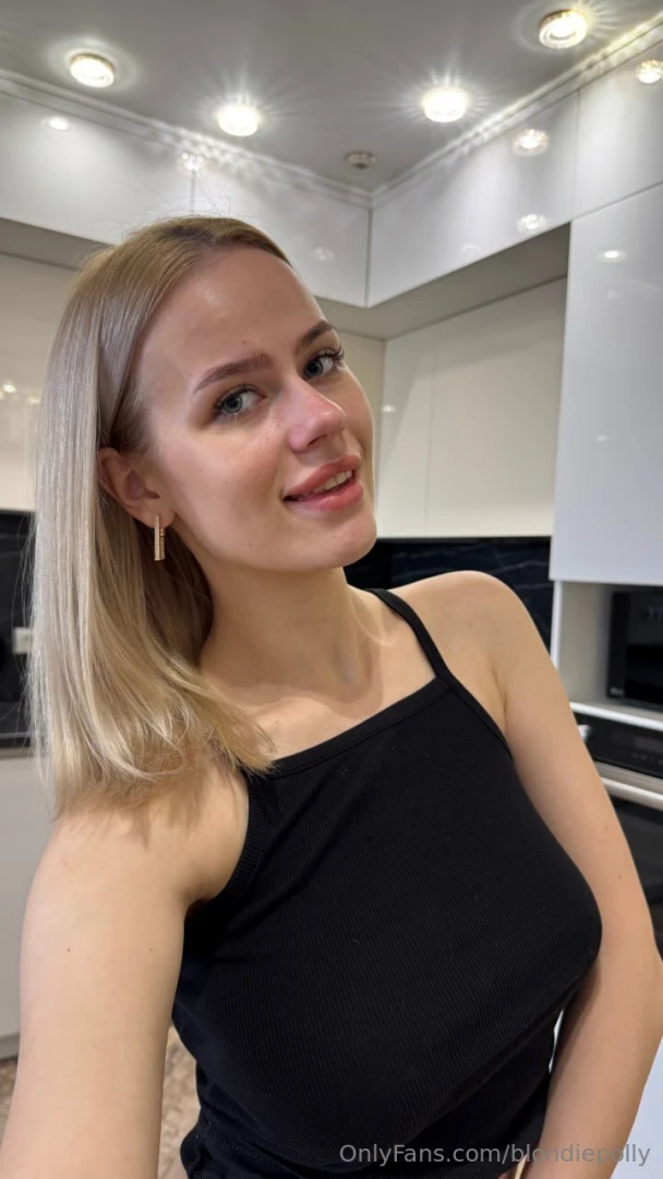 My smile or my eyes what do you notice first 