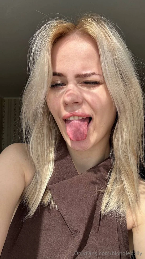 Sunlight and me the perfect duo today 