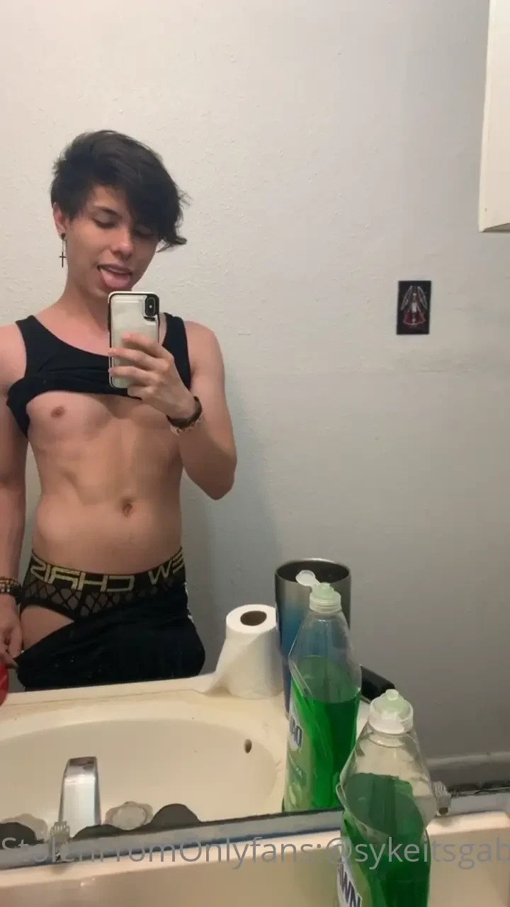 Large drop today i ll have more themed things soon along with cosplays 