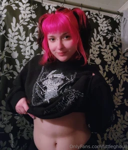 Hey message me if i owe you a custom please i m working on them