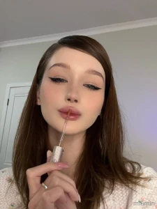 Just passing by to say u re cute and i hope today feels kind