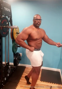 Went with the white compressions for the next session hard to believe