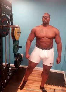 Went with the white compressions for the next session hard to believe part 1