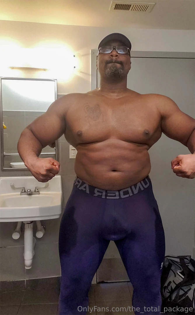 Felt amazing hitting upper body today mostly chest and the pump was 