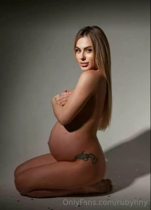 I ve never seen a hotter pregnant girl than angelina_evans this part 2