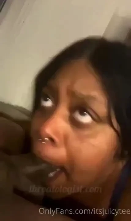 Richdapiperxx came over i sucked his dick until he released on my 