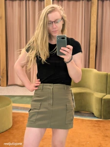I m alive i went to a store and bought two 2 items of clothing a skirt part 1