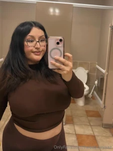 Me pretending i m not nervous about what i just sent you