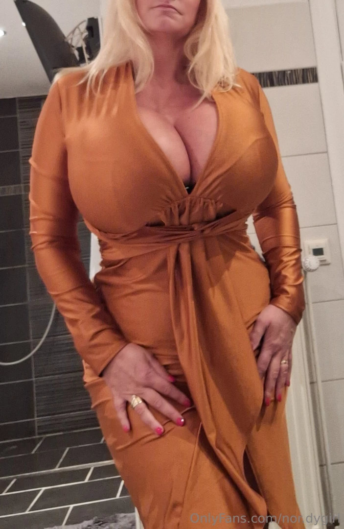 New dress from conniesfashion fault i love her outfits 
