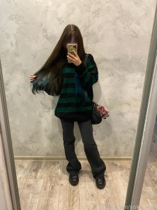 I hope you remember to dress warmly o _ o petite alt mirror longhair