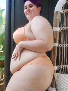 Curvy and delicious part 2