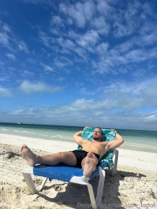 Who wants to massage my feet