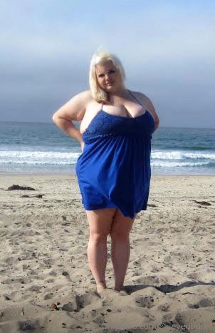 Beachy blonde and busty 