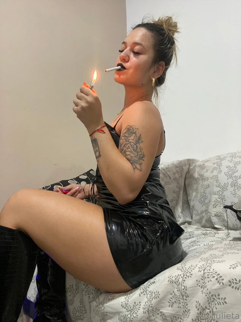 I hope you like smoking girls 