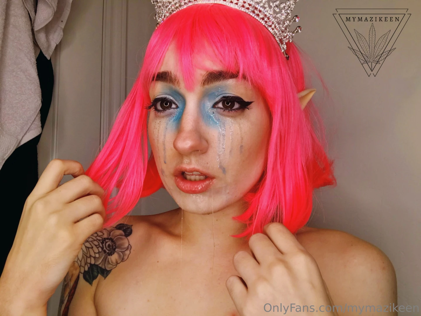 Swipe and you ll see me stick something up my butt part 36 