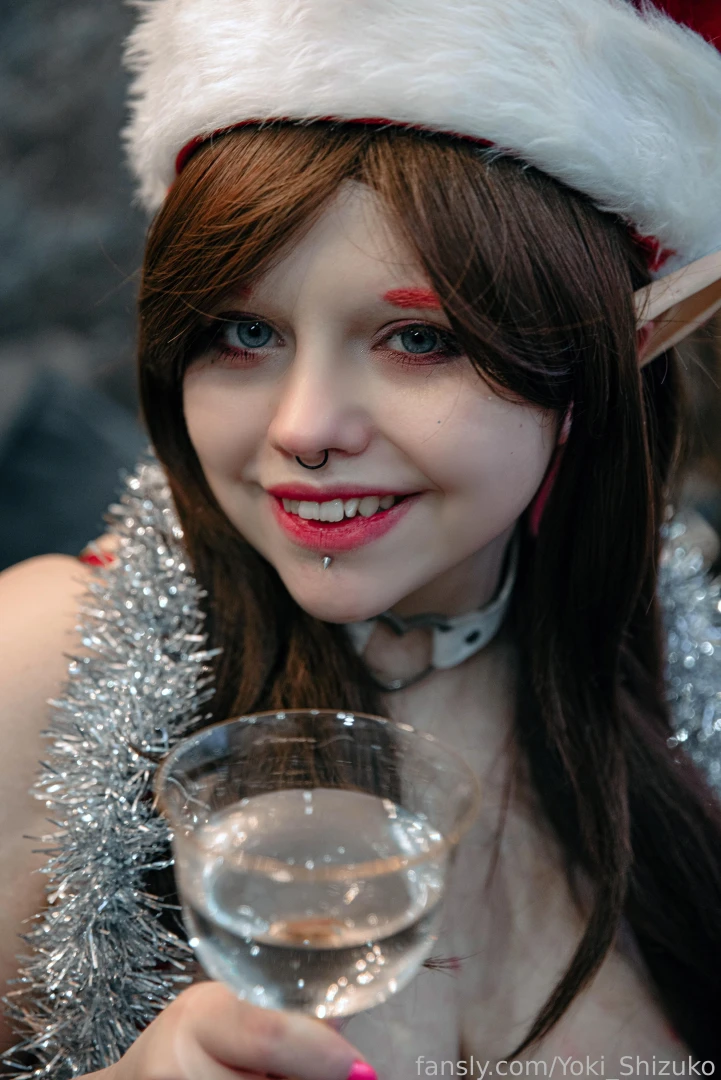 Cristmas elf redlips cute foryou young cute wifi web 