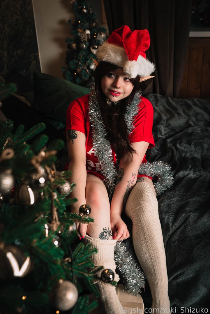 Cristmas elf redlips cute foryou young cute wifi web stockings legs part 1 