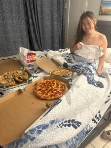 Pizza party in bed