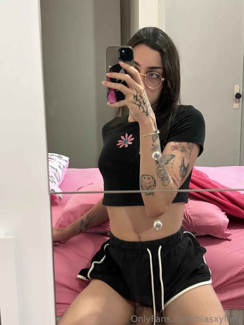 Just me my bed and a whole lot of cozy vibes 